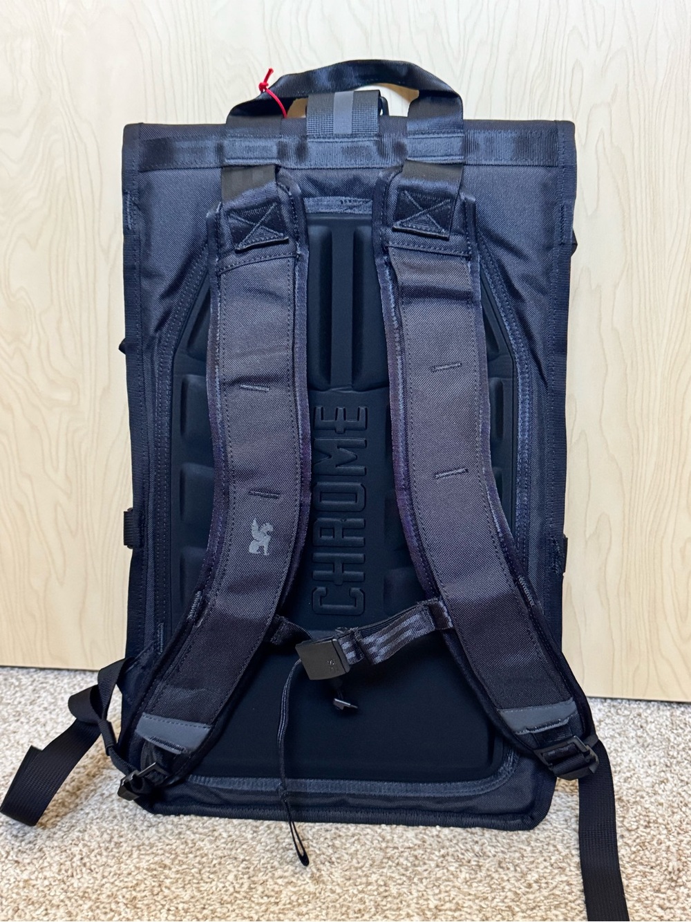 Chrome Industries Barrage 22L backpack NWT - Picture 3 of 3